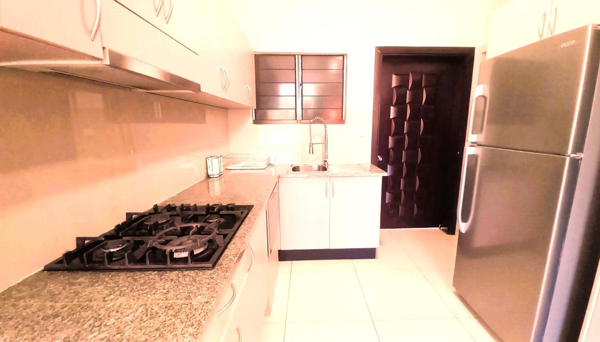 Waterfront Sunset Apartment Nadi Bilik gambar