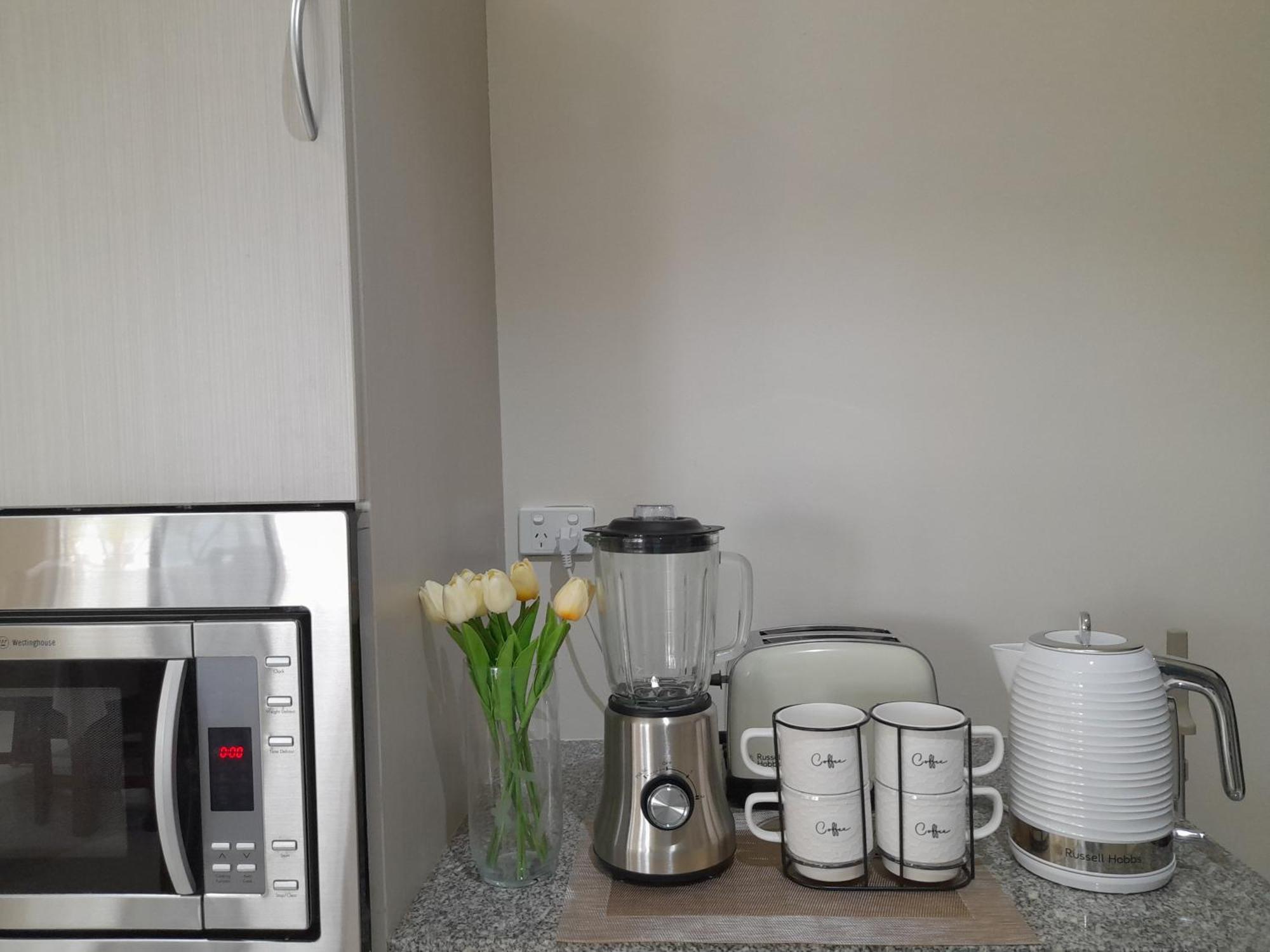 Waterfront Sunset Apartment Nadi Bilik gambar